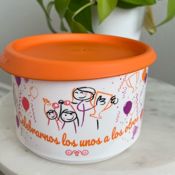 Tupperware Set - Picture 10 of 13